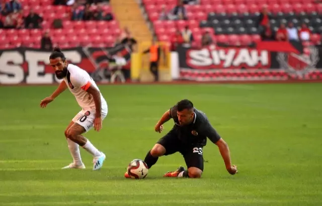 TFF 1. Lig: Eskişehirspor: 1 - Fatih Karagümrük: 3 TFF 1. Lig: Eskişehirspor: 1 - Fatih Karagümrük: 3