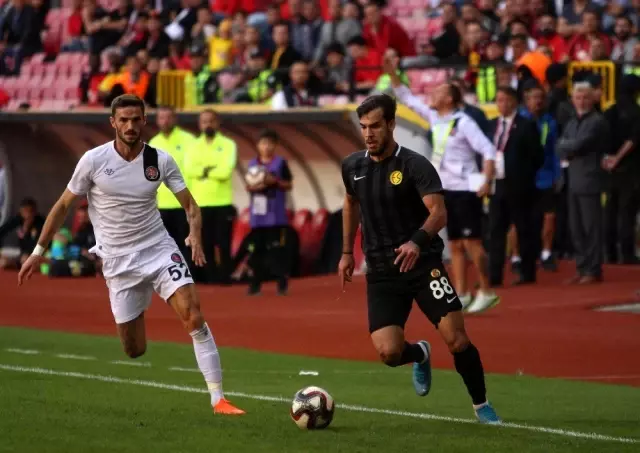 TFF 1. Lig: Eskişehirspor: 1 - Fatih Karagümrük: 3 TFF 1. Lig: Eskişehirspor: 1 - Fatih Karagümrük: 3