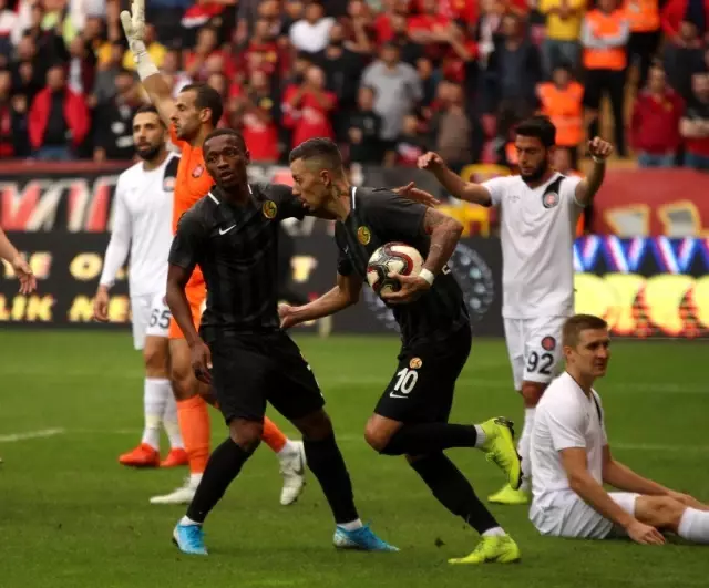 TFF 1. Lig: Eskişehirspor: 1 - Fatih Karagümrük: 3 TFF 1. Lig: Eskişehirspor: 1 - Fatih Karagümrük: 3