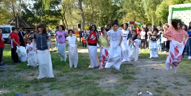 Tokat'ta sevgi evlerindeki çocuklar piknikte buluştu Tokat'ta sevgi evlerindeki çocuklar piknikte buluştu