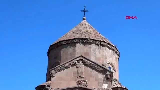 Van akdamar adası'nı 9 ayda yaklaşık 200 bin turist ziyaret etti Van akdamar adası'nı 9 ayda yaklaşık 200 bin turist ziyaret etti