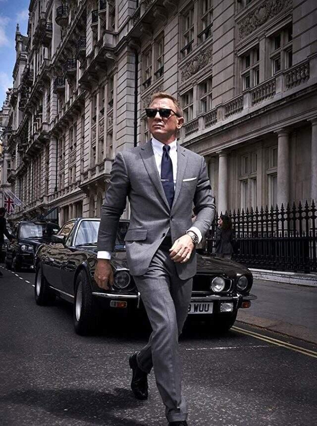 Yıldız oyuncu Rami Malek, Daniel Craig'in kendisini öptüğünü itiraf etti