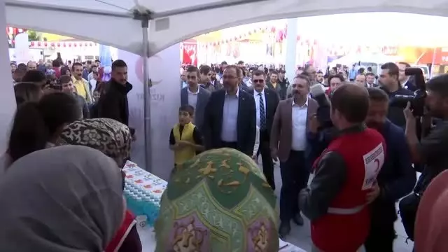 Bakan Kasapoğlu 'Sosyal Medyadan Sosyal Meydana' etkinliğine katıldı Bakan Kasapoğlu 'Sosyal Medyadan Sosyal Meydana' etkinliğine katıldı