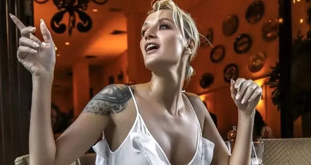 Didem Soydan'dan takipçilerine yatak videosu