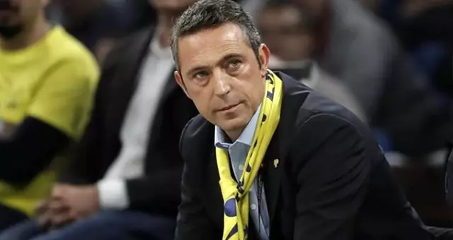 Fenerbahçe Beko'nun efsane malzemecisi Erkan Karaca, Ali Koç'a türkü söyledi!