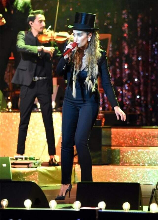 Güzel şarkıcı Sıla'nın arabasının fiyatı dudak uçuklattı