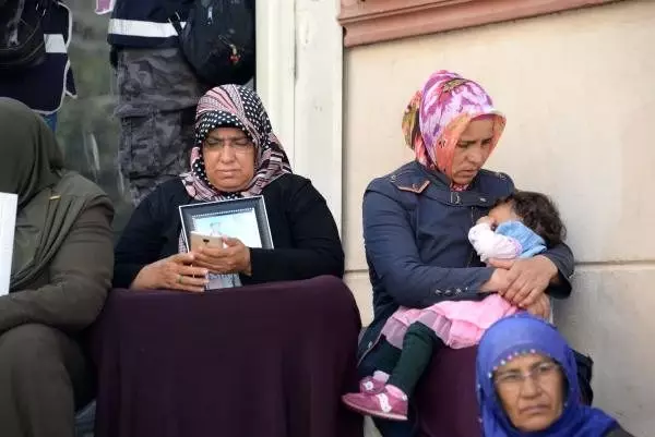 Hdp önündeki eylemde 34'üncü gün Hdp önündeki eylemde 34'üncü gün