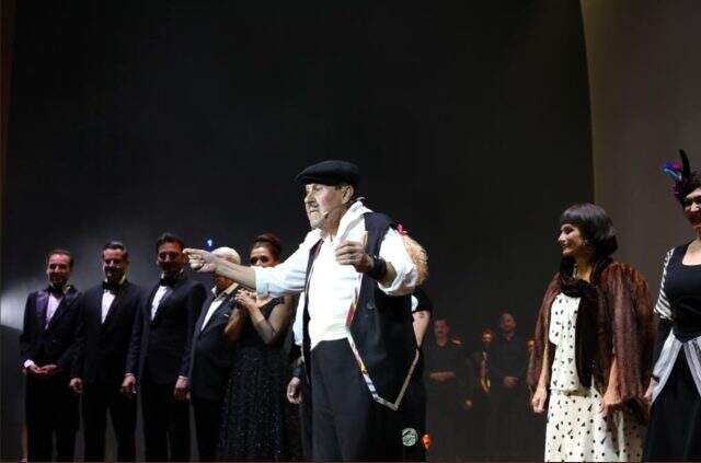 İBB Başkanı Ekrem İmamoğlu orkestra yönetti