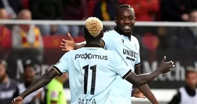 Mbaye Diagne, Belçika'yı karıştırdı! Golü attı taraftarın içkisini içti Mbaye Diagne, Belçika'yı karıştırdı! Golü attı taraftarın içkisini içti