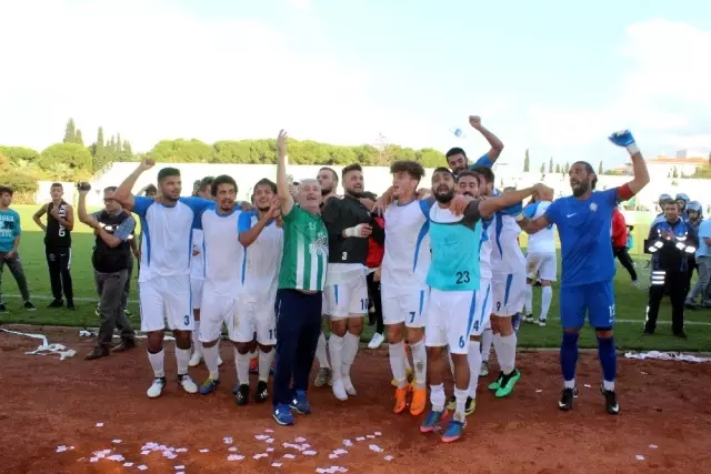 Salihli Belediyespor tek golle 3 puanı kaptı Salihli Belediyespor tek golle 3 puanı kaptı