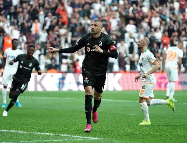 Süper Lig: Beşiktaş: 2 - Aytemiz Alanyaspor: 0 (Maç sonucu) Süper Lig: Beşiktaş: 2 - Aytemiz Alanyaspor: 0 (Maç sonucu)