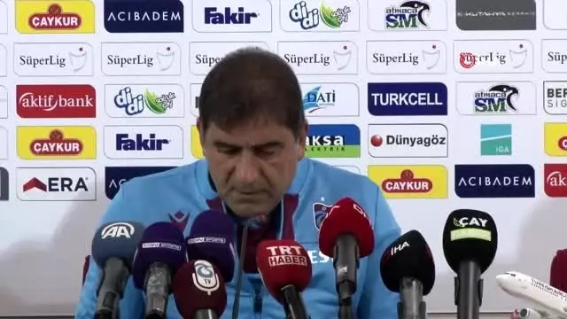 Ünal Karaman: 'Ağır şartlara rağmen mücadele eden oyuncularımız vardı' Ünal Karaman: 'Ağır şartlara rağmen mücadele eden oyuncularımız vardı'