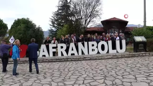 UNESCO Dünya Miras Listesi'nde yer alan Karabük'ün Safranbolu ilçesinde hafta sonu turist yoğunluğu... UNESCO Dünya Miras Listesi'nde yer alan Karabük'ün Safranbolu ilçesinde hafta sonu turist yoğunluğu...