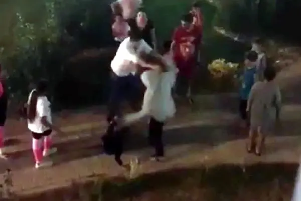 Mersin'de Ürdünlü çocuğa tokatla ilgili Cumhuriyet Başsavcılığı'ndan açıklama Mersin'de Ürdünlü çocuğa tokatla ilgili Cumhuriyet Başsavcılığı'ndan açıklama