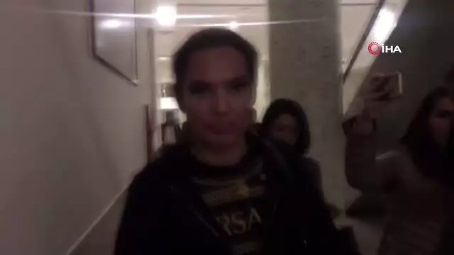 Demet Akalın'ın evine hacze gelen icra memuru hakim karşısına çıktı