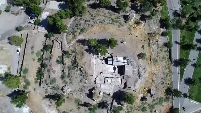 Diyarbakır'ın 'kalbi'nde yerleşim 8 bin yıl önce başlamış Diyarbakır'ın 'kalbi'nde yerleşim 8 bin yıl önce başlamış
