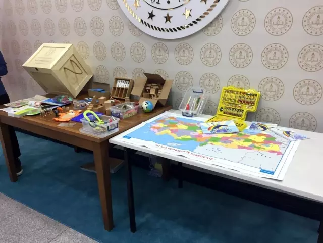 MEB'den kırsal kesimdeki çocuklara 'Benim Oyun Sandığım' paketi MEB'den kırsal kesimdeki çocuklara 'Benim Oyun Sandığım' paketi