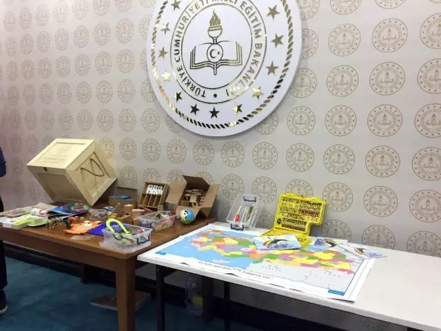 MEB'den kırsal kesimdeki çocuklara 'Benim Oyun Sandığım' paketi MEB'den kırsal kesimdeki çocuklara 'Benim Oyun Sandığım' paketi