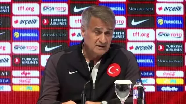 Milli Takım teknik direktörü Şenol Güneş, basın toplantısı düzenledi. Milli Takım teknik direktörü Şenol Güneş, basın toplantısı düzenledi.