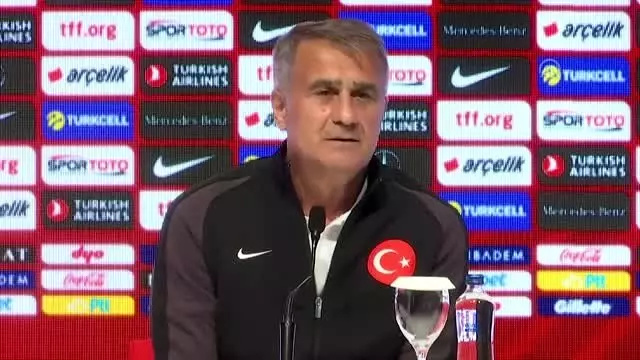 Şenol Güneş: 'Stoper fazlamız var' Şenol Güneş: 'Stoper fazlamız var'