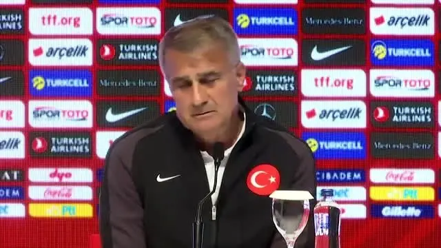 Şenol Güneş: 'Stoper fazlamız var' Şenol Güneş: 'Stoper fazlamız var'