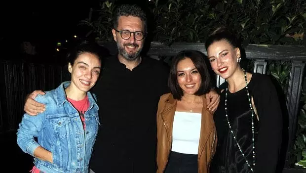 Serenay'a albüm teklifi yağıyor