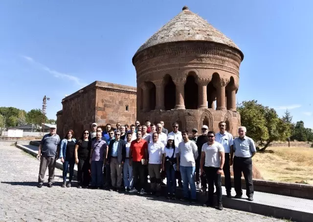 'Söğüt'ten Ahlat'a Kutlu Yolculuk' 'Söğüt'ten Ahlat'a Kutlu Yolculuk'