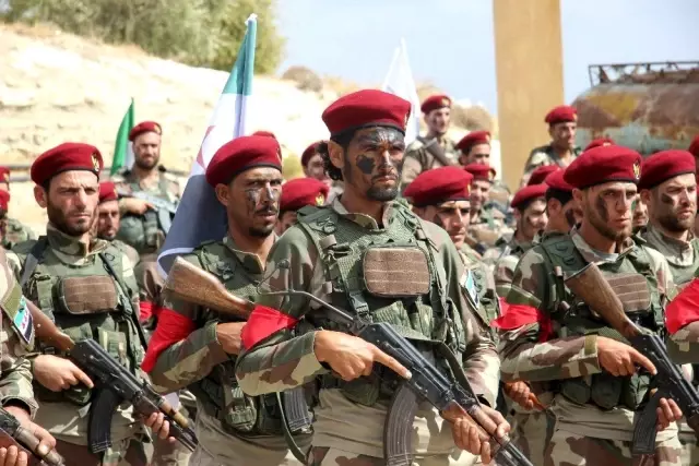 Suriye Geçici Hükümetine bağlı Suriye Milli Ordusu'ndan PYD-PKK'ya gözdağı Suriye Geçici Hükümetine bağlı Suriye Milli Ordusu'ndan PYD-PKK'ya gözdağı