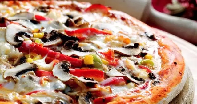 470 şubesi bulunan Pizza Express mali krizde