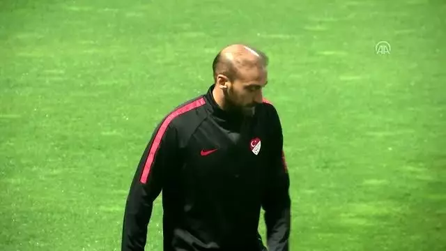 A Milli Takım hazırlıklarını sürdürdü A Milli Takım hazırlıklarını sürdürdü
