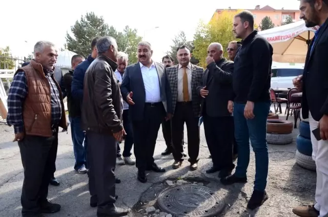 Başkan Sunar, esnafla bir araya geldi Başkan Sunar, esnafla bir araya geldi