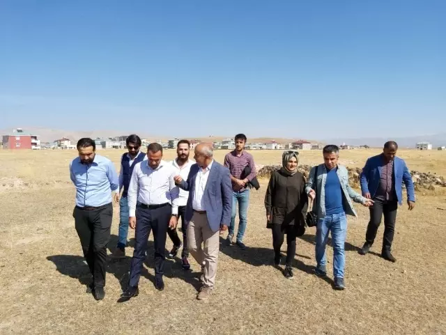 Çaldıran'da spor kompleksi için yer tahsisi yapıldı Çaldıran'da spor kompleksi için yer tahsisi yapıldı