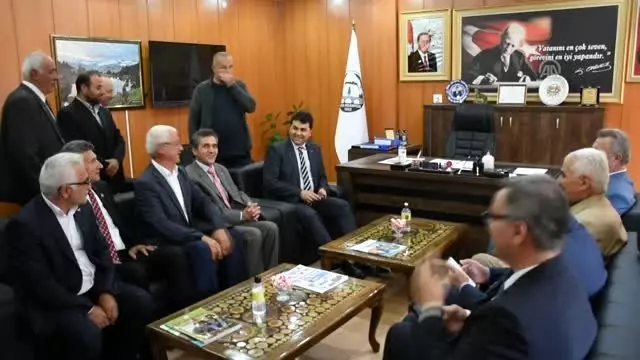Demokrat Parti'den tezkereye destek Demokrat Parti'den tezkereye destek