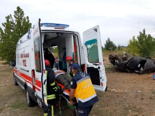 Denizli'de trafik kazası: 2 yaralı Denizli'de trafik kazası: 2 yaralı