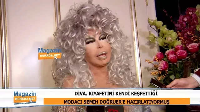 Diva Bülent Ersoy, Sawarovski elbisesiyle göz kamaştırdı! Diva Bülent Ersoy, Sawarovski elbisesiyle göz kamaştırdı!