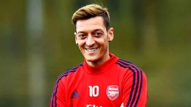 Fenerbahçe Mesut Özil için resmi adımı attı! Görüşme yapıldı
