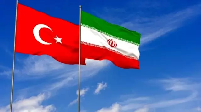 İran Dışişleri Bakanı Cevad Zarif'den Türkiye'nin olası sınır ötesi operasyonuna destek geldi
