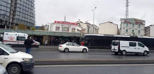 İstanbul'da metrobüs kazası: Yaralılar var