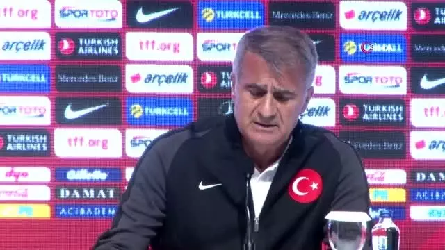 Şenol Güneş: 'Arnavutluk maçı en önemli maçımız' -3- Şenol Güneş: 'Arnavutluk maçı en önemli maçımız' -3-
