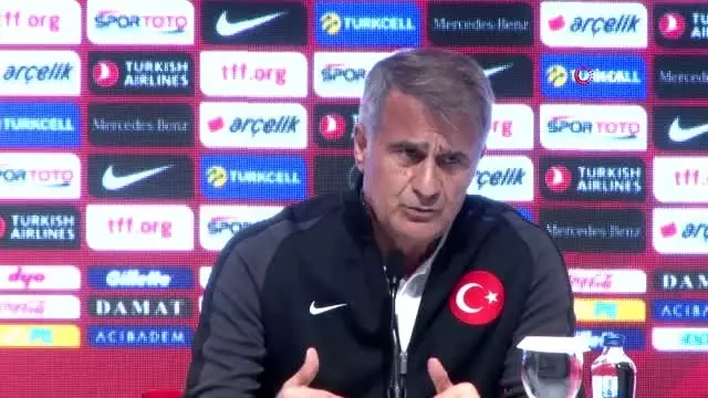 Şenol Güneş: 'Arnavutluk maçı en önemli maçımız' -3- Şenol Güneş: 'Arnavutluk maçı en önemli maçımız' -3-