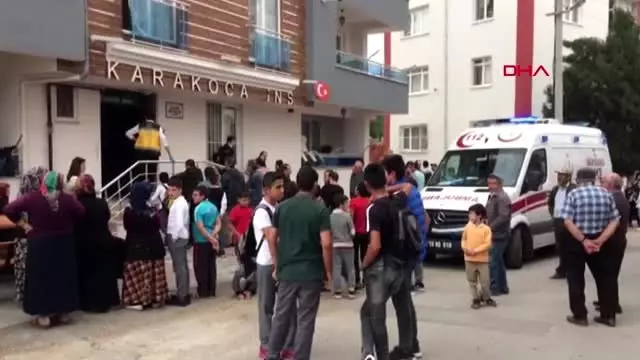 Tamir ettiği asansör kabini altında kalan tekniysen, öldü Tamir ettiği asansör kabini altında kalan tekniysen, öldü