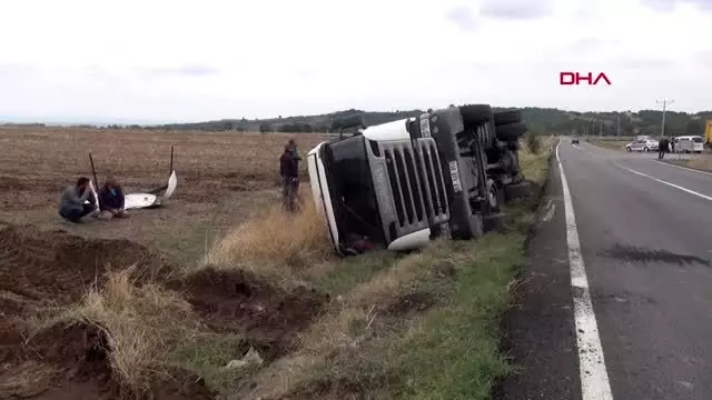 Tekirdağ kömür yüklü tır devrildi 1 yaralı Tekirdağ kömür yüklü tır devrildi 1 yaralı