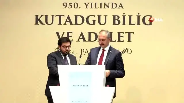 Adalet Bakanı Gül: 'Hukuku her şeyin üstünde gören anlayışta adalet tecelli olur' Adalet Bakanı Gül: 'Hukuku her şeyin üstünde gören anlayışta adalet tecelli olur'