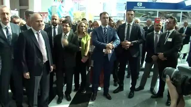 Bakan Turhan: 'Türkiye 4 saatlik uçuş mesafesi ile 1,6 milyar nüfusu olan 30 trilyon dolarlık... Bakan Turhan: 'Türkiye 4 saatlik uçuş mesafesi ile 1,6 milyar nüfusu olan 30 trilyon dolarlık...