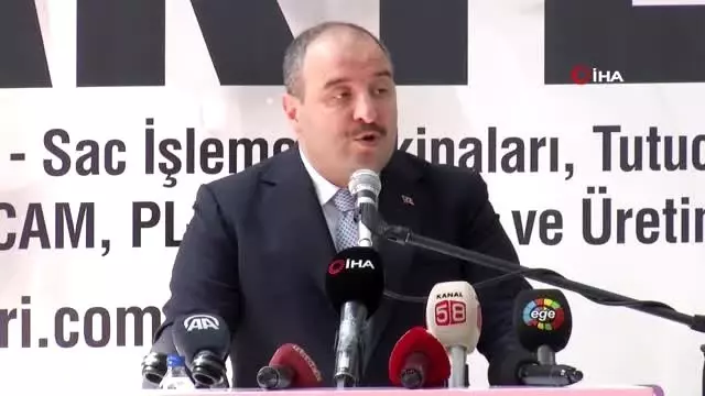 Bakan Varank: 'Önümüzdeki dönem, Türkiye ekonomisinin yeni başarı hikayesine inşallah tüm dünya... Bakan Varank: 'Önümüzdeki dönem, Türkiye ekonomisinin yeni başarı hikayesine inşallah tüm dünya...