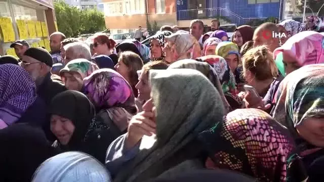 Battaniyede indirim izdihama neden oldu Battaniyede indirim izdihama neden oldu
