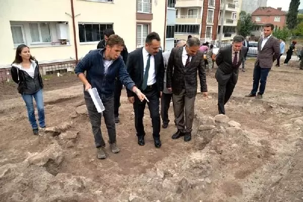 Bilecik'teki arkeolojik kazıda 8 bin yıllık evler bulundu