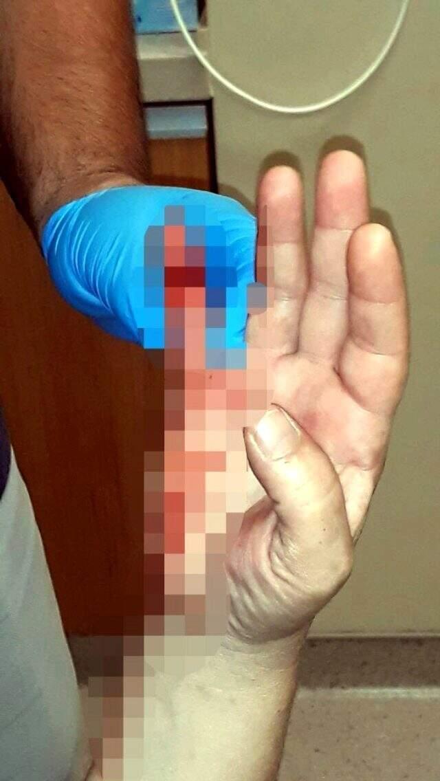 Canını hiçe saydı, iş yerine sığınan kadını ölümden kurtardı