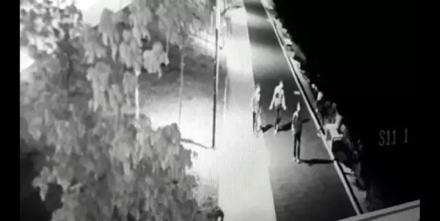 Çöp kovalarını kırıp Van Gölü'ne atan şüpheliler yakalandı
