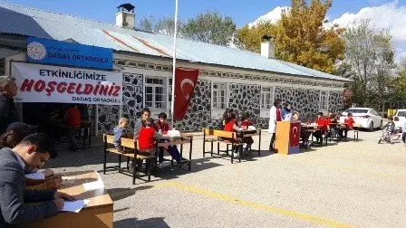 Dadaş Ortaokulunda